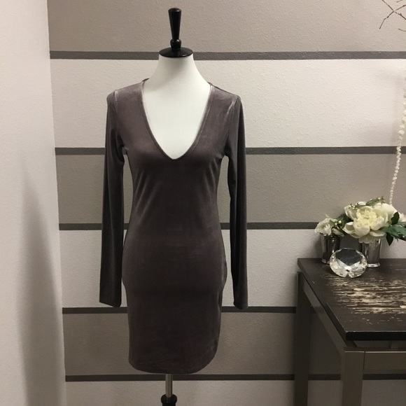 Forever 21 Dresses & Skirts - NWT Forever 21 Faux-Velvet Dress